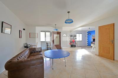 Maison - 162 m² - 6 pièces