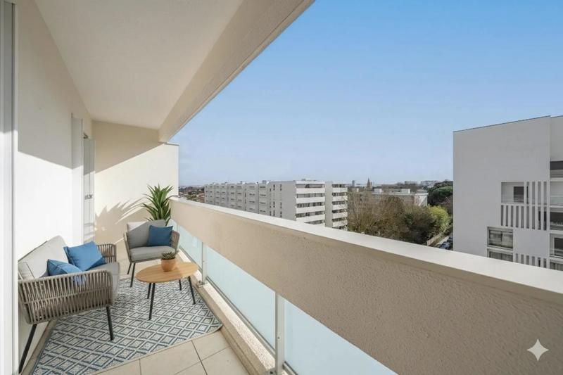 Appartement - 96 m² - 4 pièces