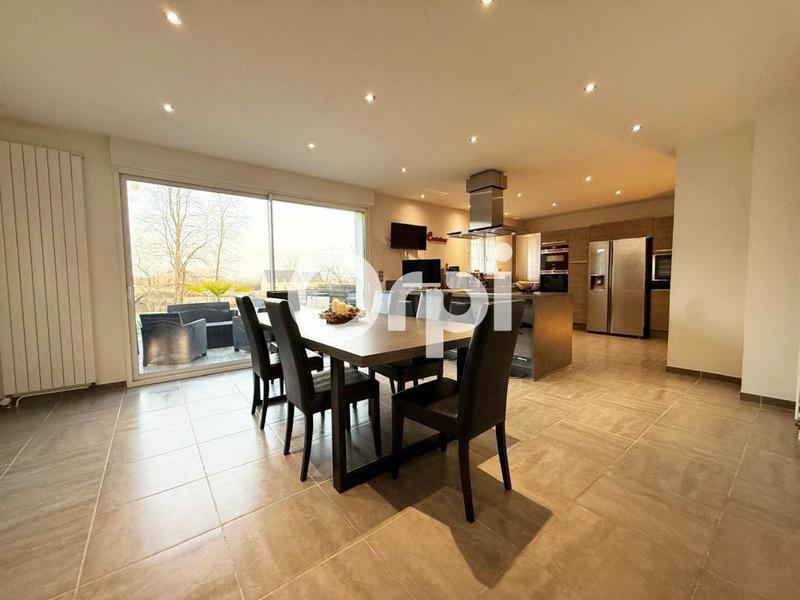 Maison - 150 m² - 6 pièces