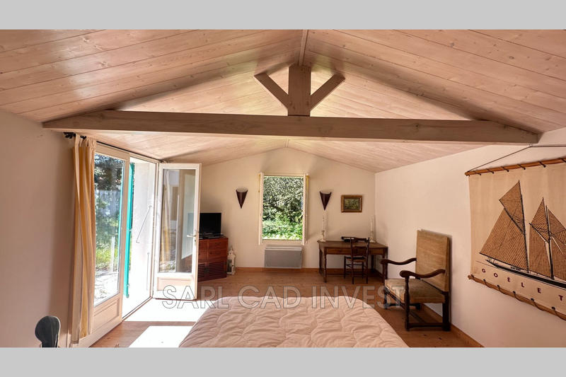 Maison - 180 m² - 8 pièces