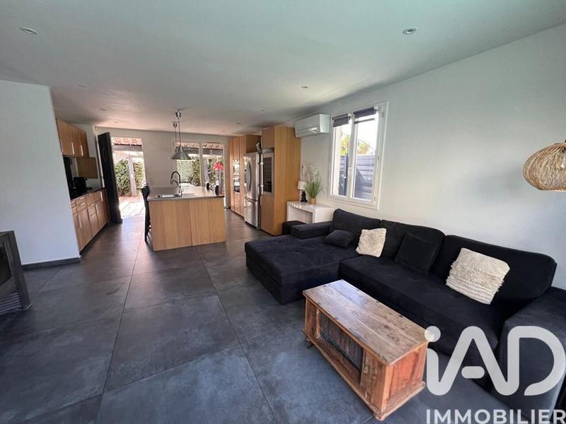 Maison - 111 m² - 6 pièces