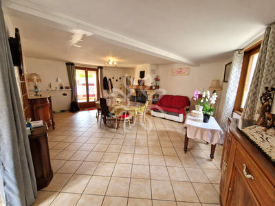 Maison de village - 140 m² - 7 pièces