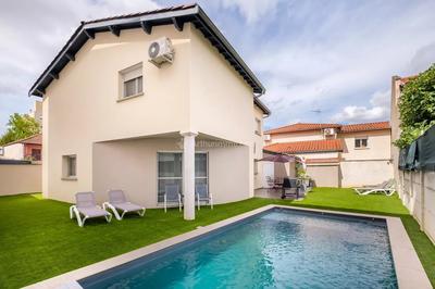 Maison - 170 m² - 6 pièces