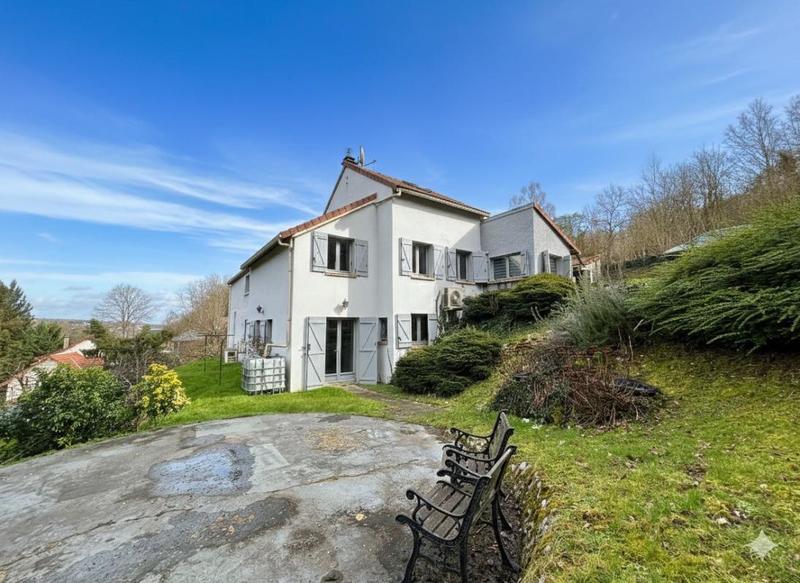 Maison - 169 m² - 4 pièces