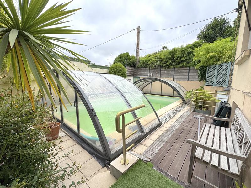 Maison ancienne - 189 m² - 8 pièces