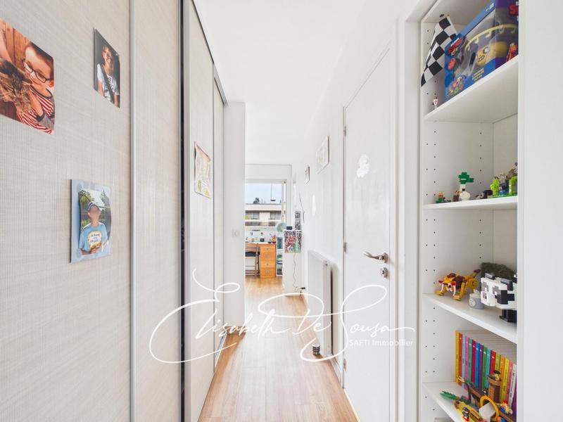 Appartement - 100 m² - 5 pièces