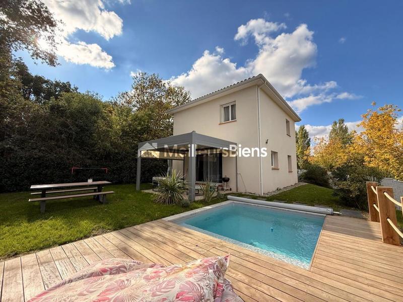 Maison - 125 m² - 5 pièces