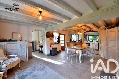 Maison - 212 m² - 6 pièces