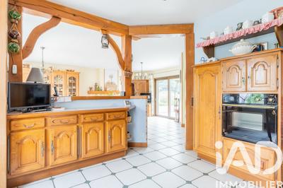 Maison - 247 m² - 10 pièces