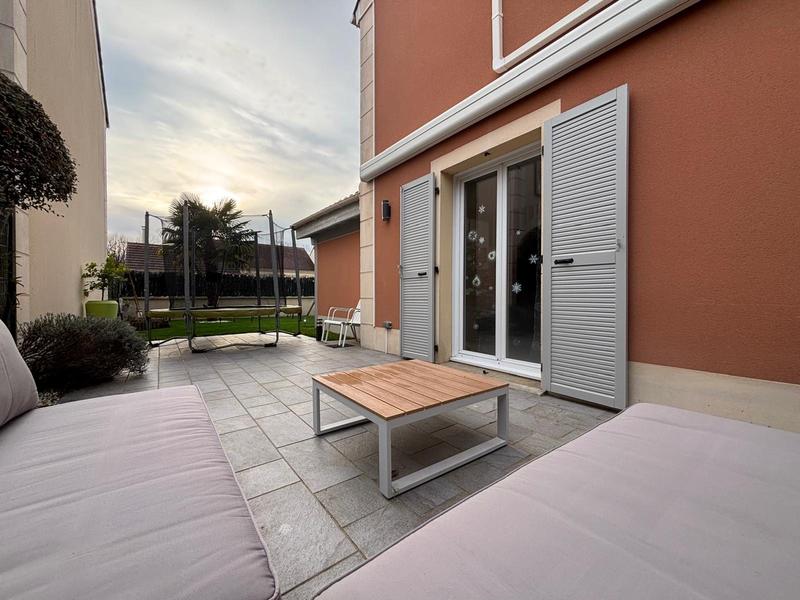 Maison - 114 m² - 6 pièces