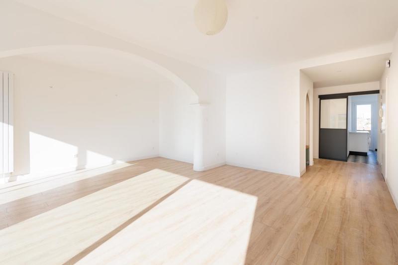 Appartement - 81 m² - 3 pièces