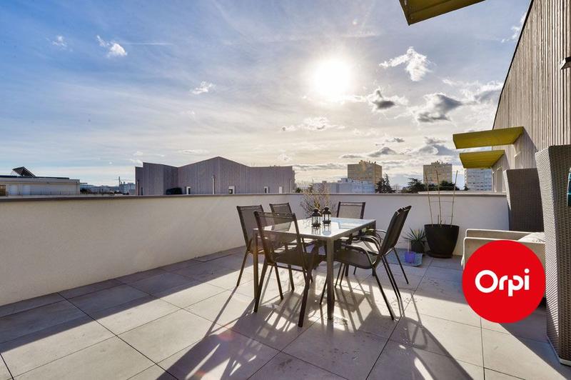 Penthouse - 102 m² - 5 pièces