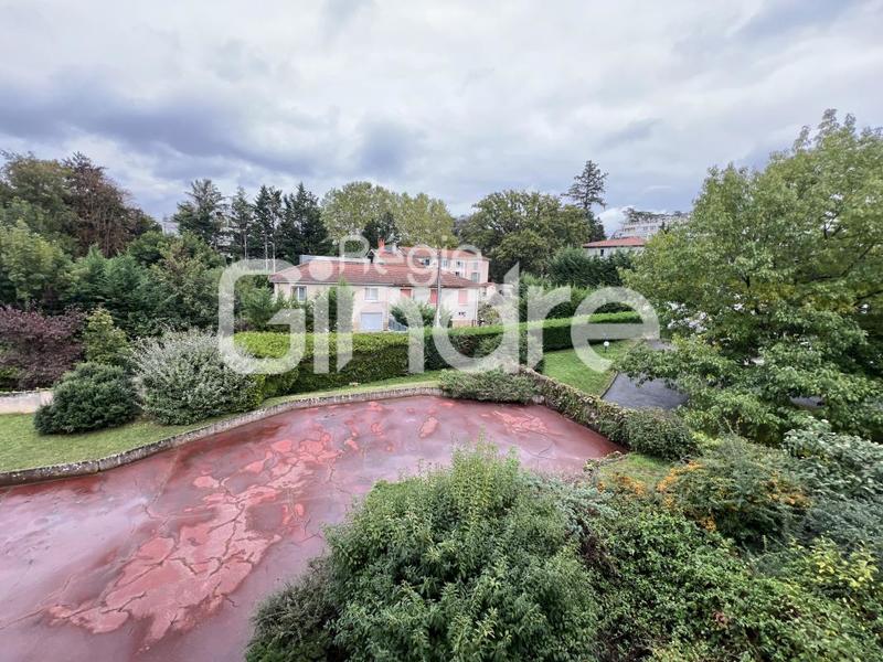 Appartement - 93 m² - 4 pièces