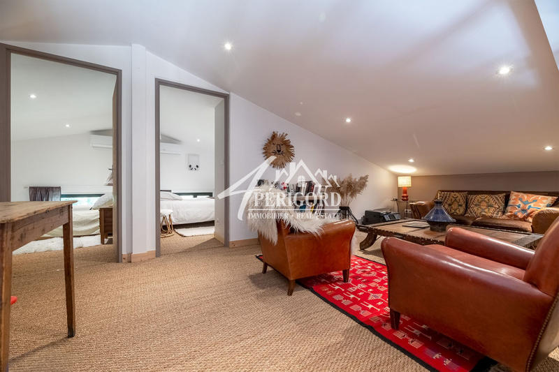 Maison contemporaine - 160 m² - 6 pièces