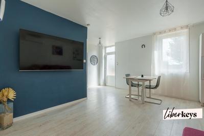 Maison - 157 m² - 7 pièces