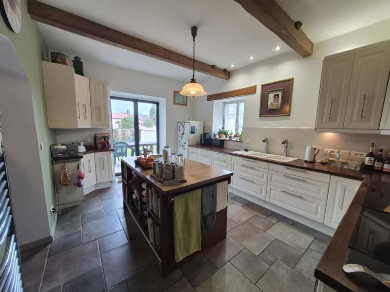 Maison - 206 m² - 6 pièces