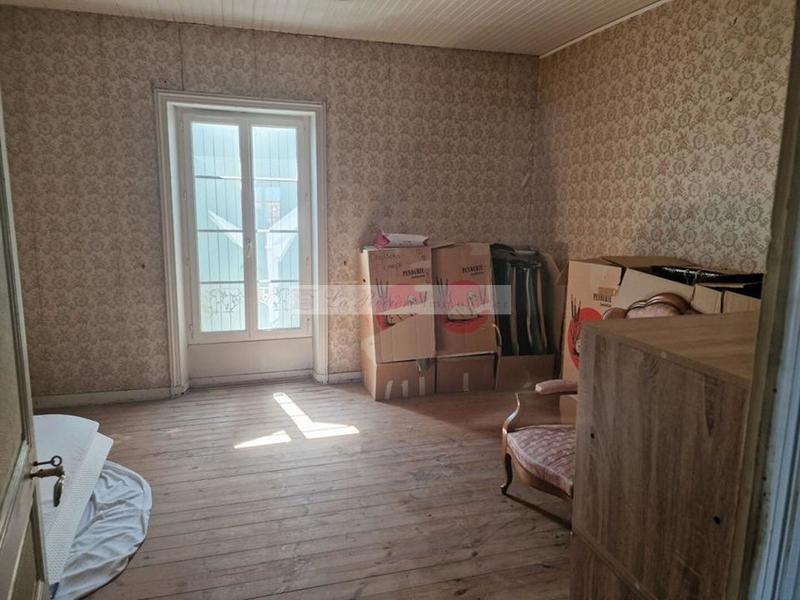 Maison - 200 m² - 9 pièces