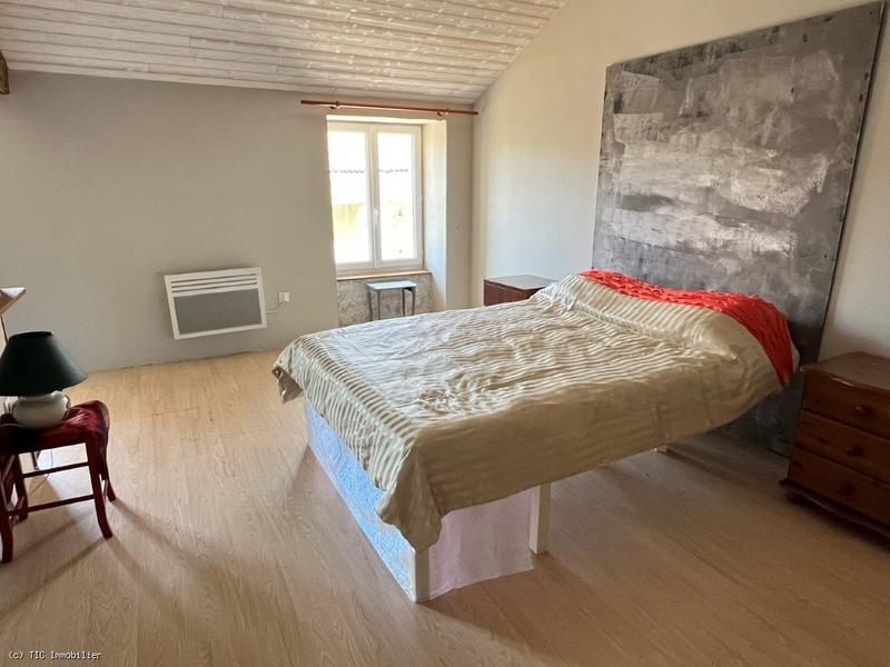 Maison en pierre - 154 m² - 5 pièces