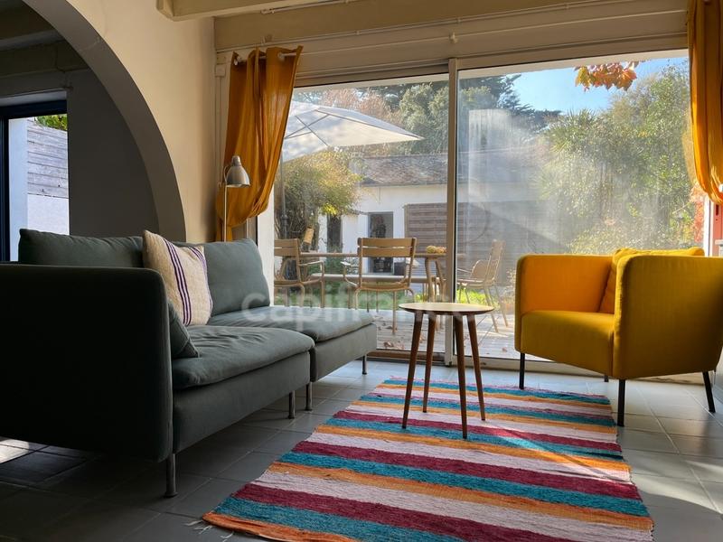 Maison - 140 m² - 5 pièces