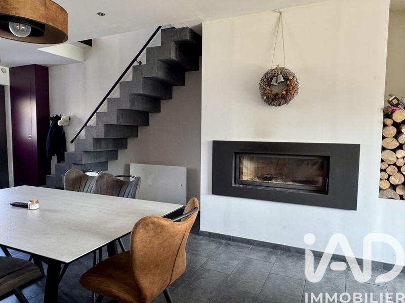 Maison - 140 m² - 5 pièces