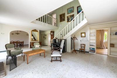 Maison - 250 m² - 7 pièces