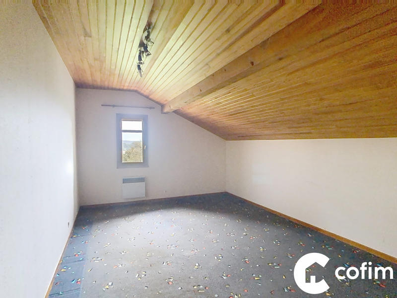 Maison traditionnelle - 176 m² - 7 pièces