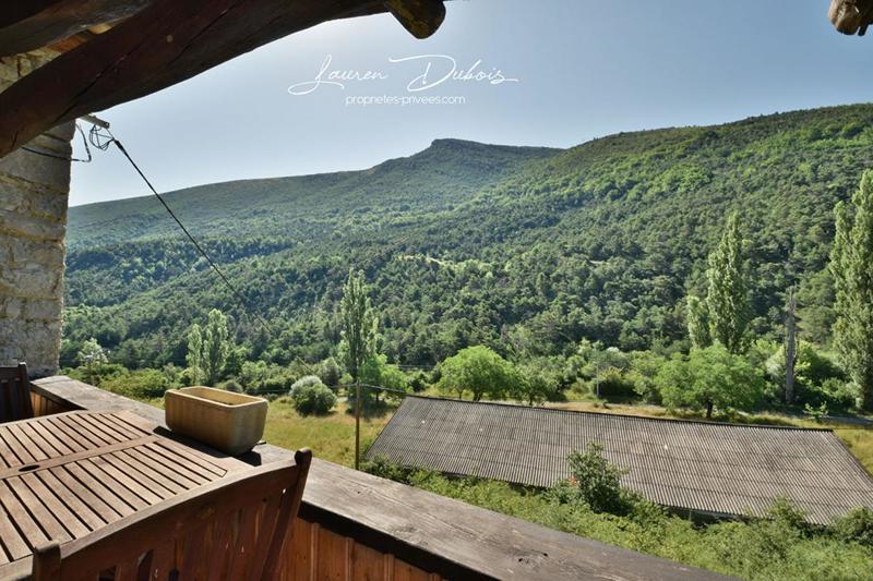 Maison - 234 m² - 6 pièces