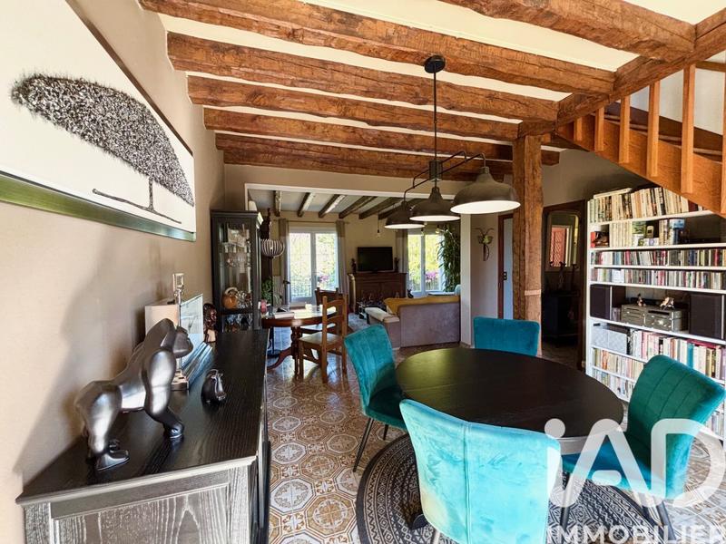 Maison - 180 m² - 9 pièces