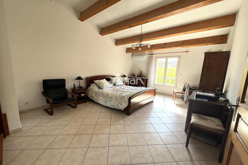 Maison - 175 m² - 6 pièces