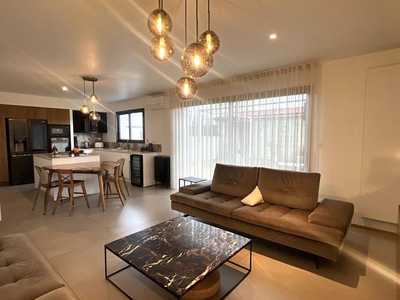 Maison - 147 m² - 5 pièces