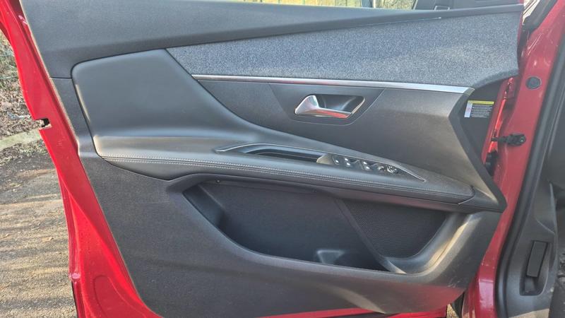 Peugeot 3008 II 1.5 BlueHDi 130 Allure Business