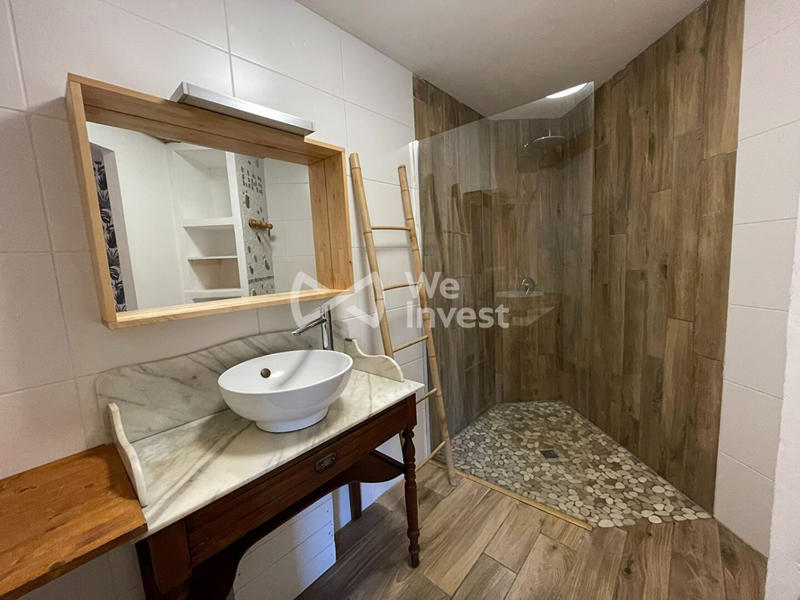 Maison - 208 m² - 5 pièces