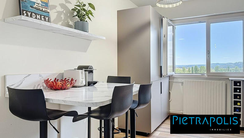 Appartement - 107 m² - 4 pièces