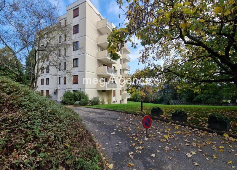 Appartement - 94 m² - 3 pièces