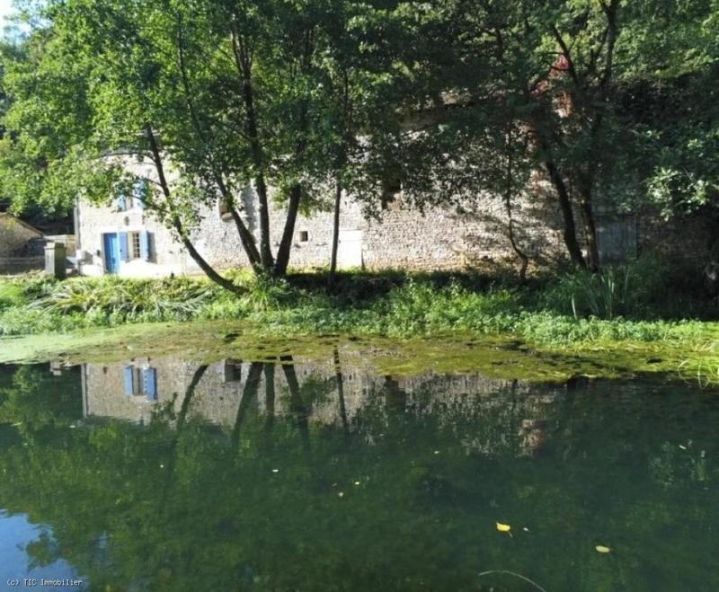 Maison en pierre - 99 m² - 5 pièces