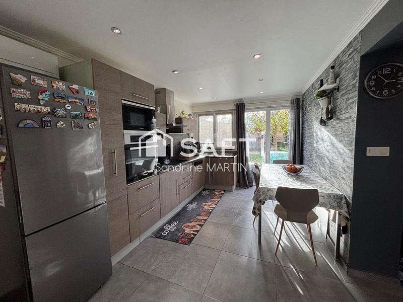 Maison - 140 m² - 6 pièces