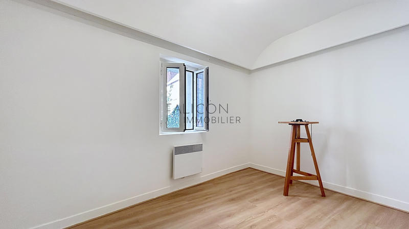 Maison de village - 94 m² - 6 pièces