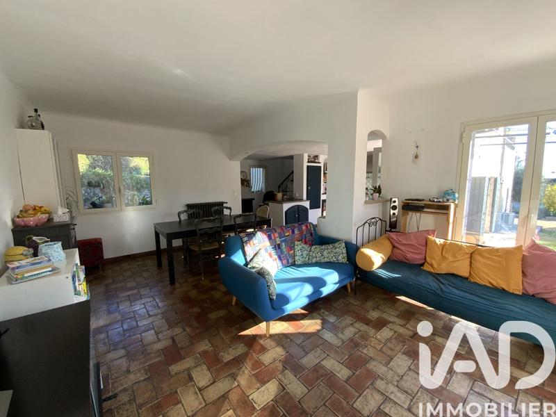 Maison - 210 m² - 8 pièces