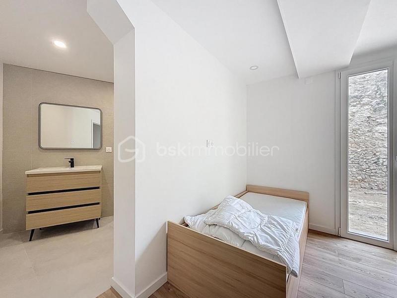 Appartement - 75 m² - 3 pièces