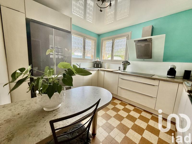 Maison - 144 m² - 8 pièces