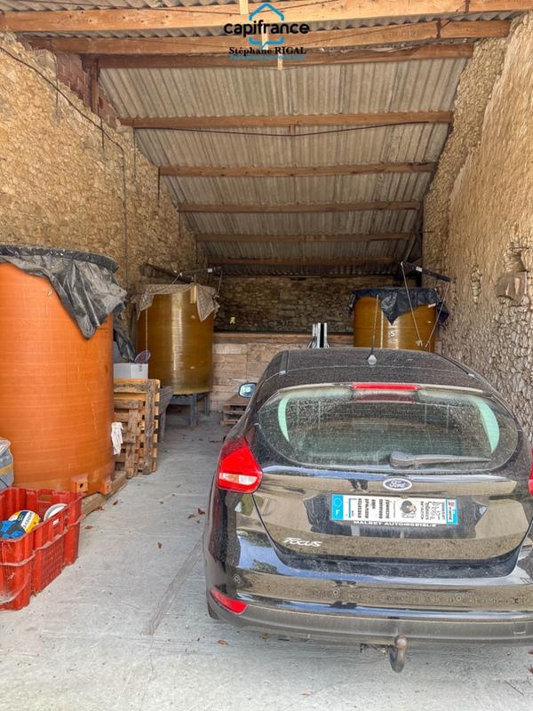 Propriété - 156 m² - 6 pièces