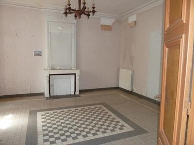 Maison - 210 m² - 8 pièces