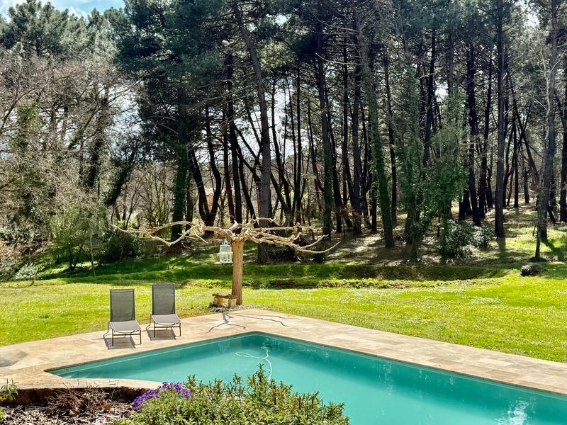 Maison - 222 m² - 6 pièces