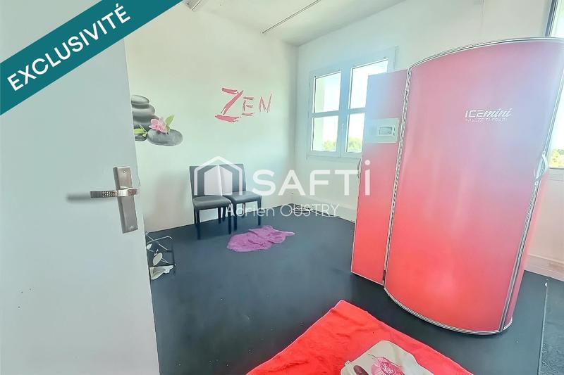 Local commercial - 240 m² - 6 pièces