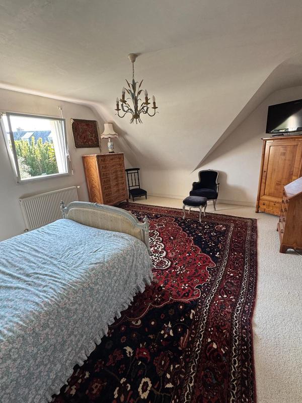 Maison traditionnelle - 204 m² - 8 pièces