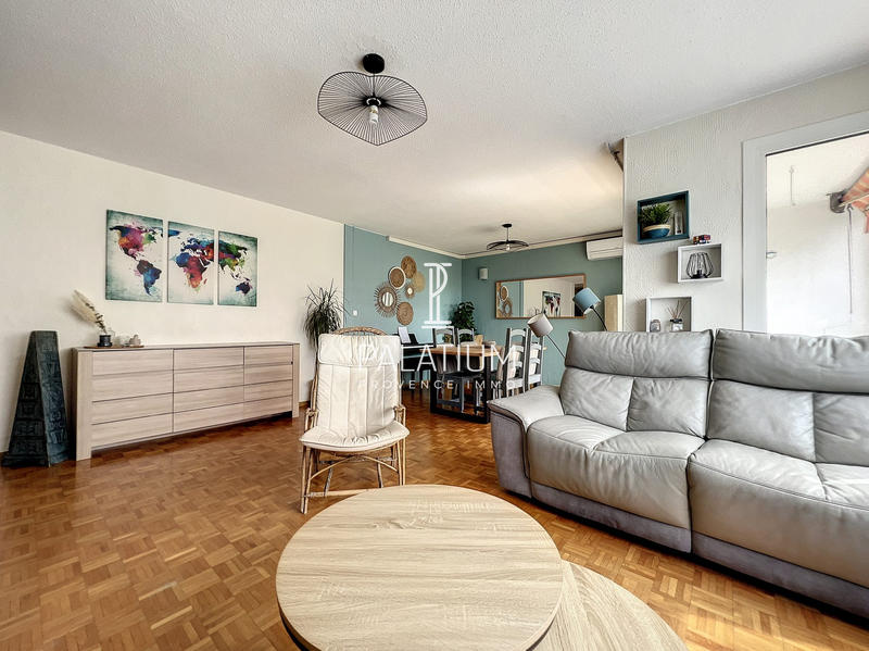 Appartement - 91 m² - 4 pièces