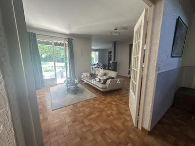 Maison - 180 m² - 5 pièces