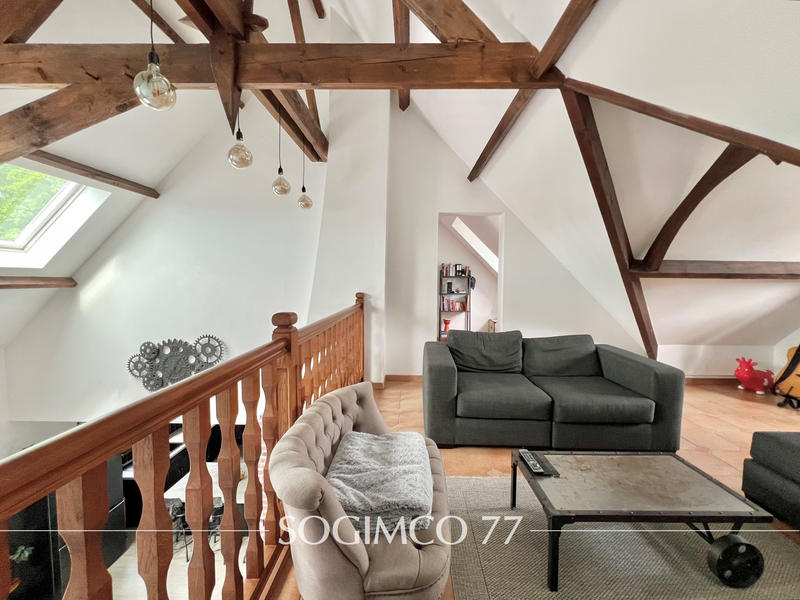 Maison - 197 m² - 7 pièces