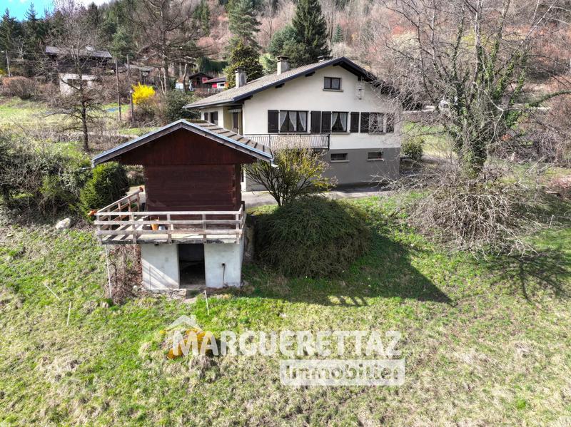 Maison - 96 m² - 4 pièces