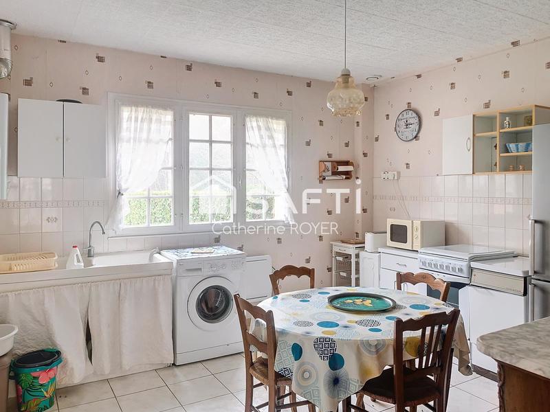 Maison - 202 m² - 8 pièces